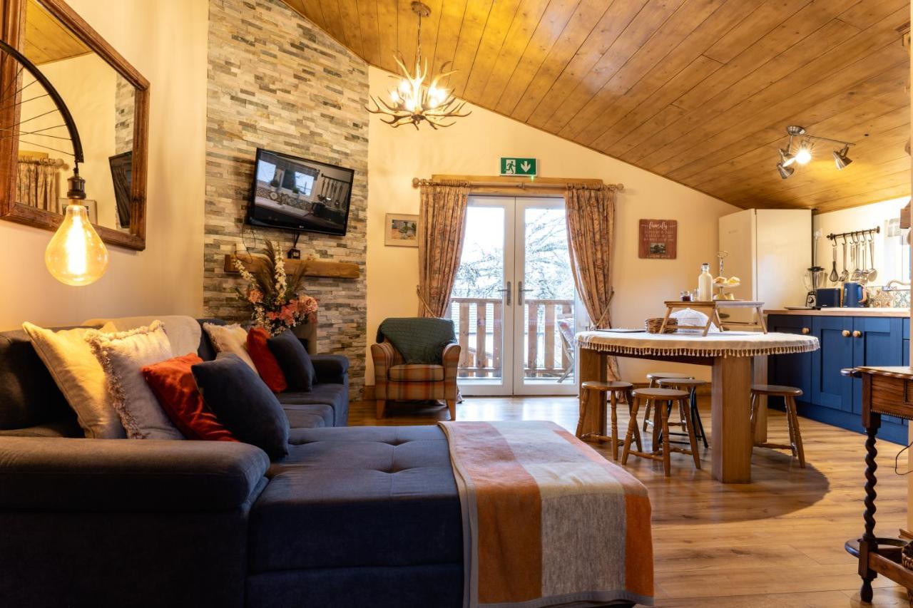 Greenvale Cabins Forkhill 外观 照片