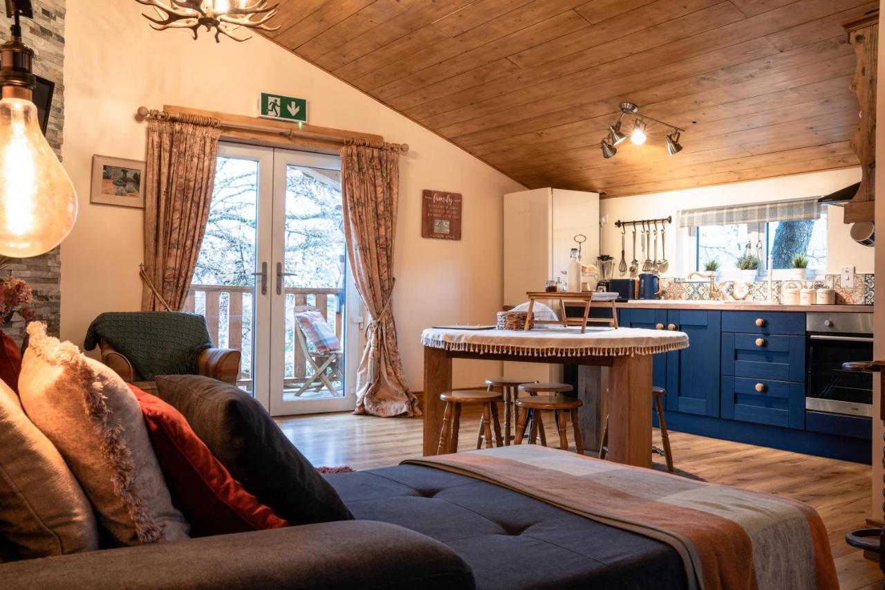 Greenvale Cabins Forkhill 外观 照片