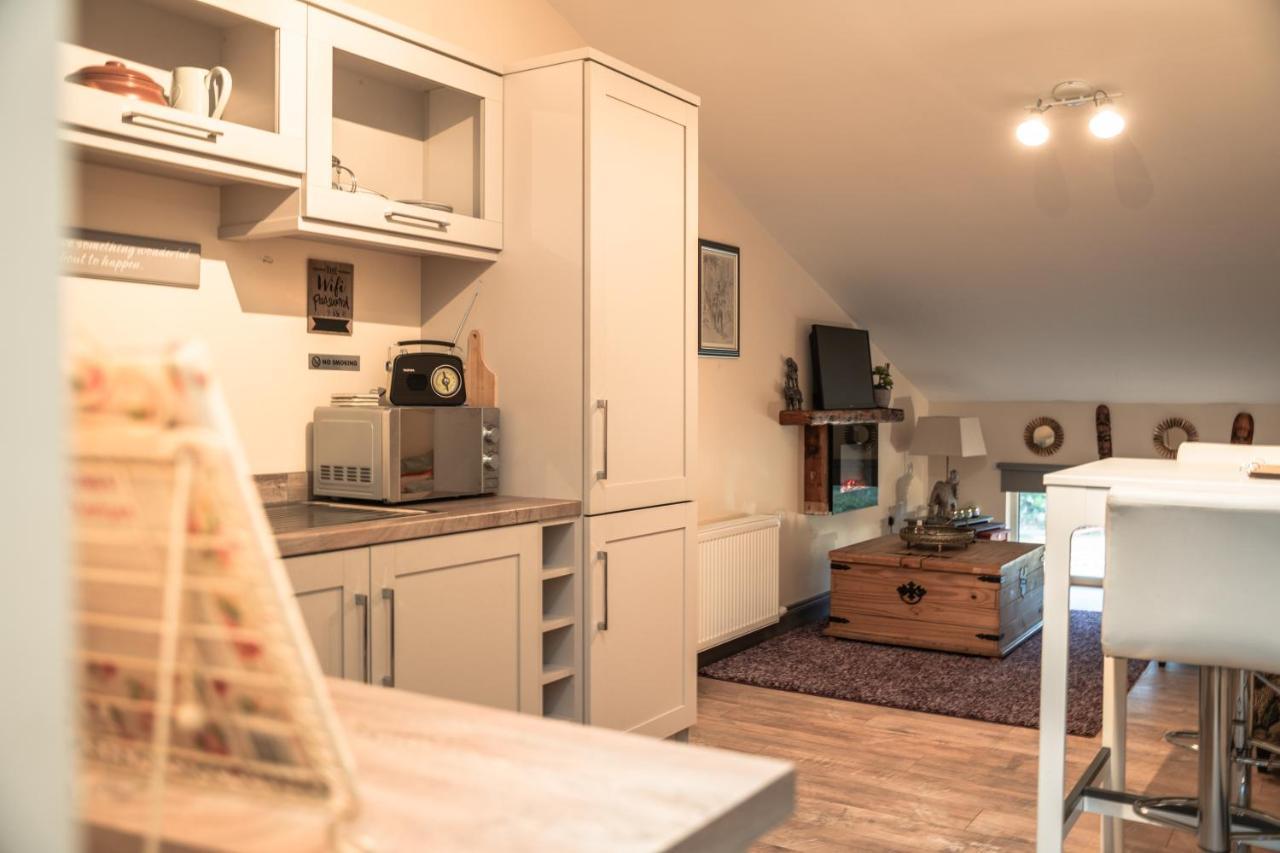 Greenvale Cabins Forkhill 外观 照片